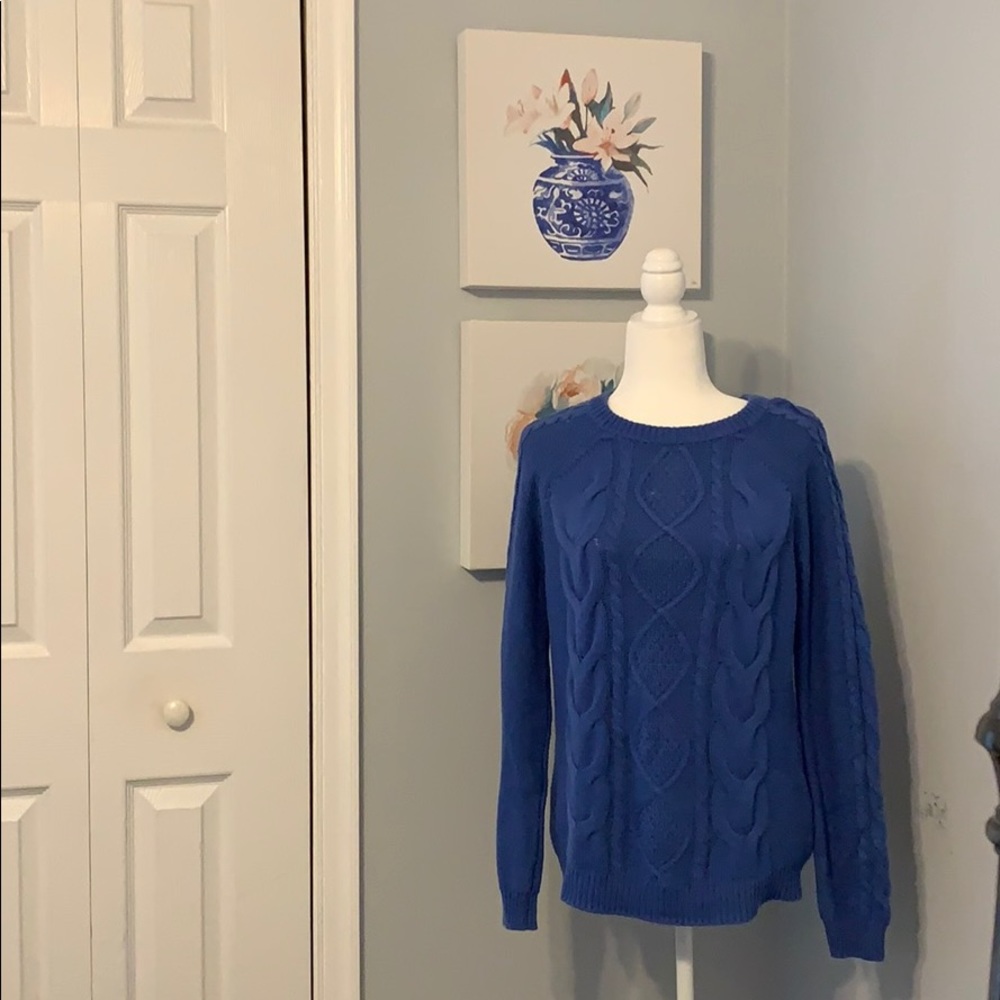 Forever 21 Cable Knit Sweater M